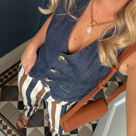 Instagram post by lauraannestyle