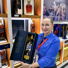 Johnnie Walker Blue Label Blended Scotch Whisky 1l