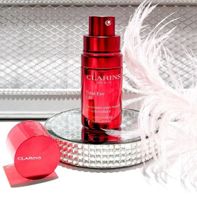 Total Eye Lift | Eye Lifting Serum | CLARINS® UK | CLARINS® UK